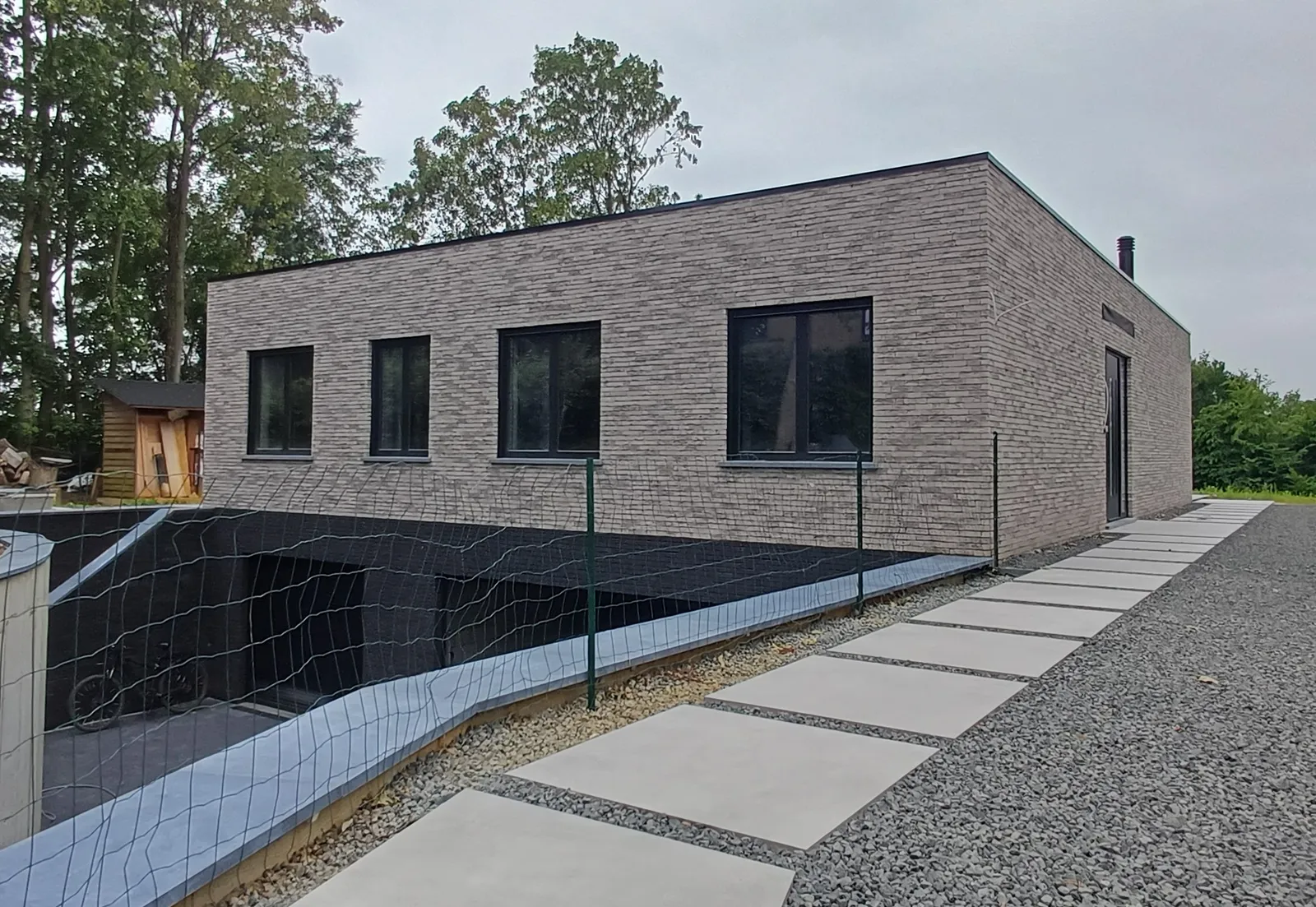 Ruwbouw eengezinswoning met kelder te Alsemberg